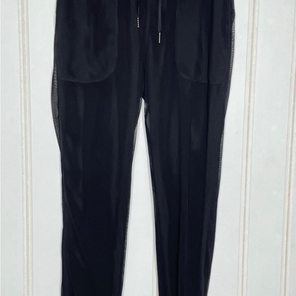 Lululemon Modern Jogger Mesh Drawstring Pants Size 6 -017 - Picture 3 of 5